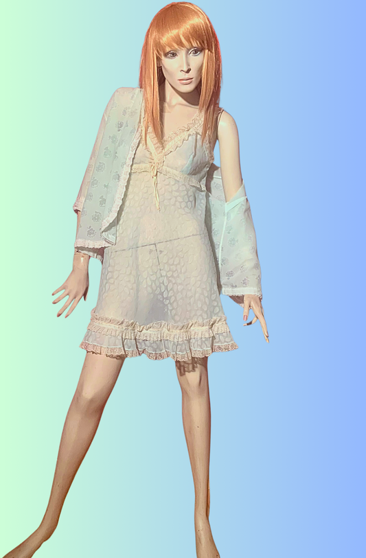 Déshabillé beu ciel et dentelle ivoire  Maghalie Micord vintage