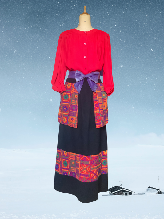 Jupe maxi Nathalie Garçon noire avec broderies multicolores