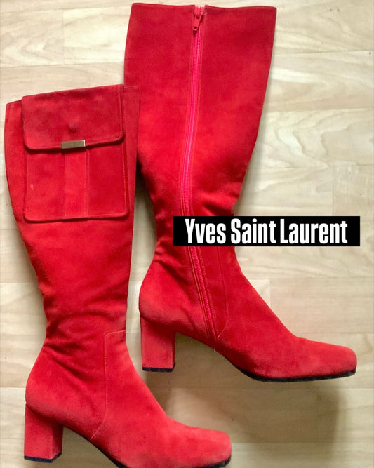Bottes hautes en daim rouge Yves Saint Laurent vintage
