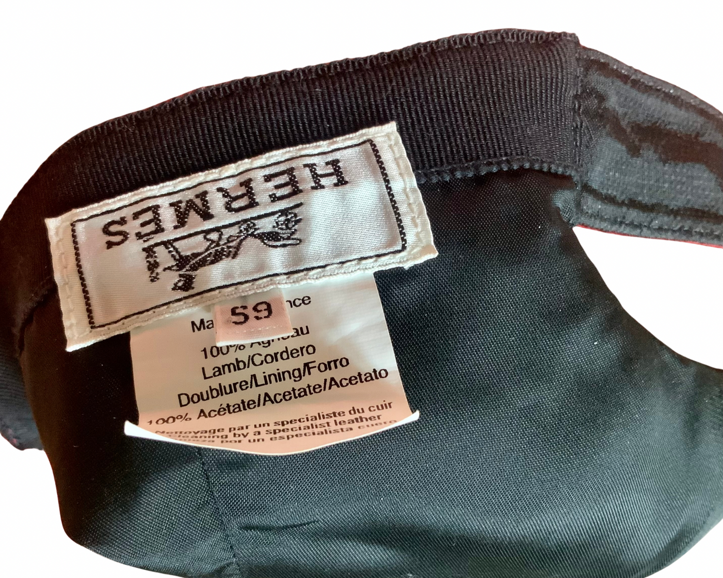 casquette en cuir rouge HERMÈS vintage 2000