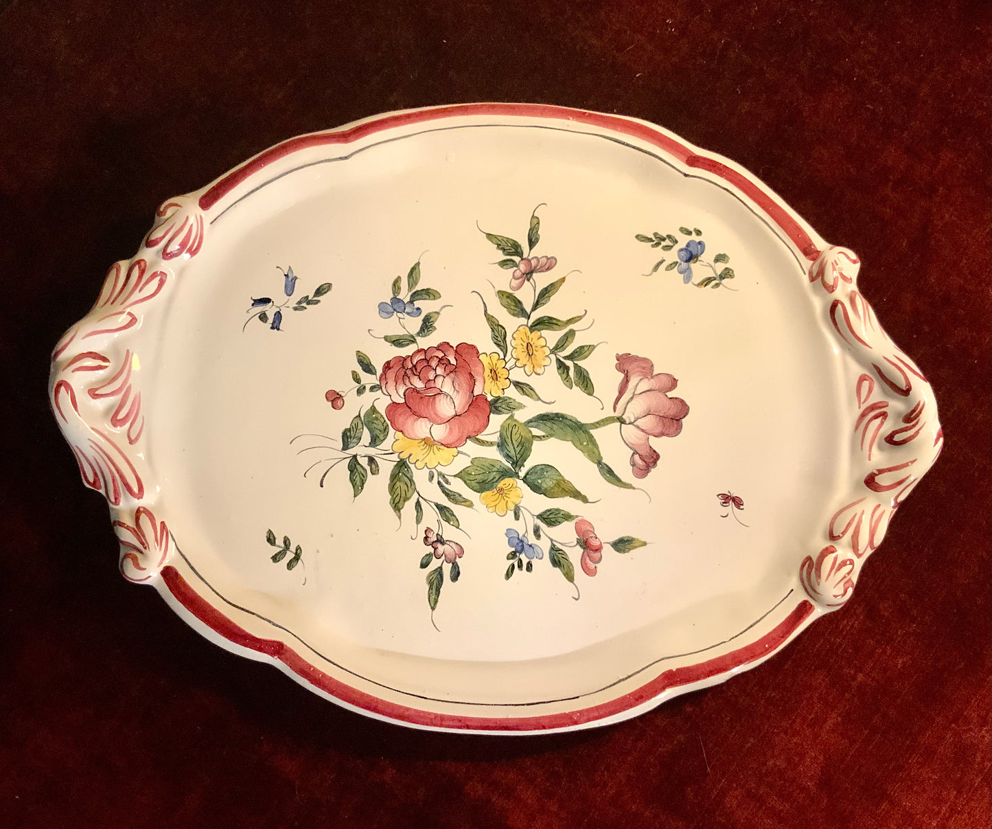 Soupière et plat de présentation en céramique