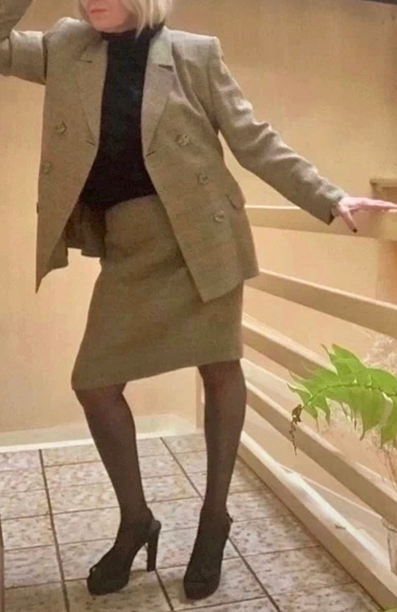 Tailleur jupe Yves Saint Laurent Variation carreaux Prince de Galles beige et noir Vintage