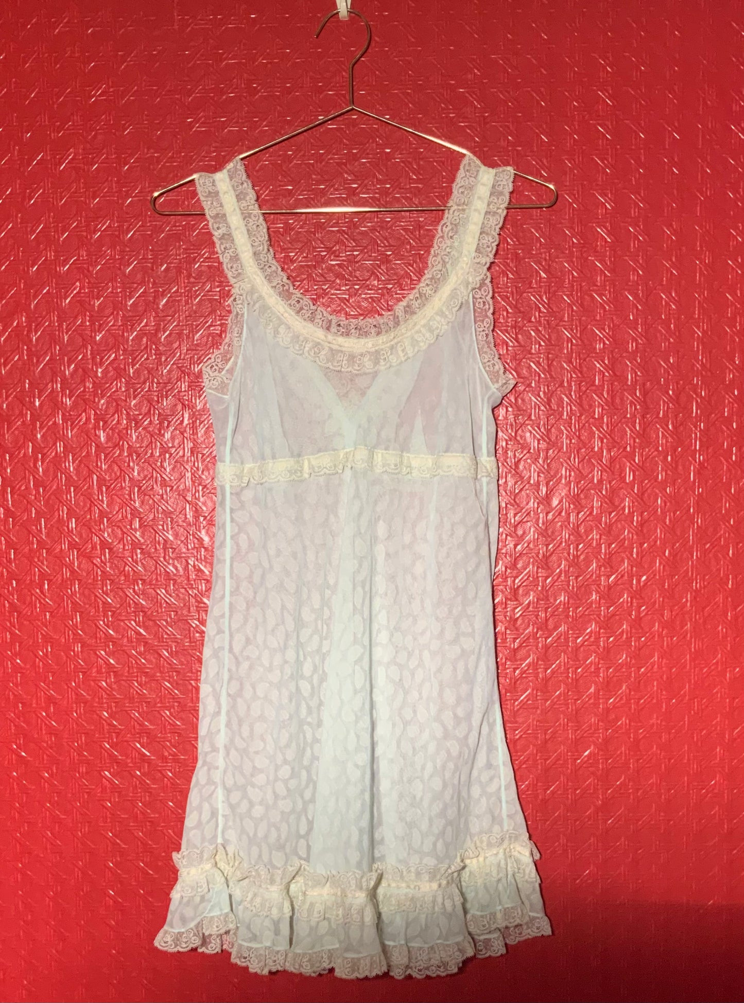 Déshabillé beu ciel et dentelle ivoire Maghalie Micord vintage