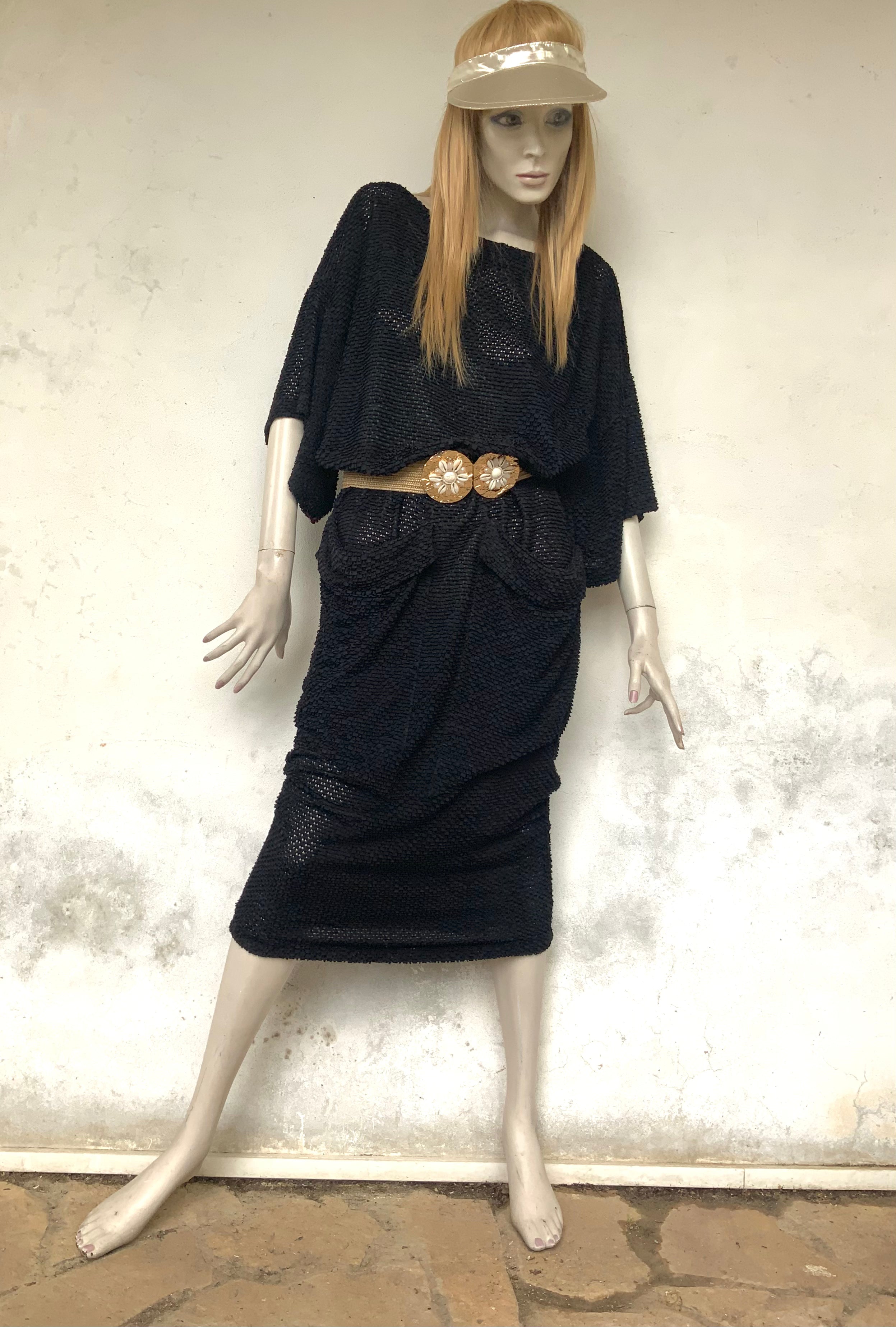 Robe Noire Taille 44 - Modèle E132 - Occasion Très Bon état - Sans Marque