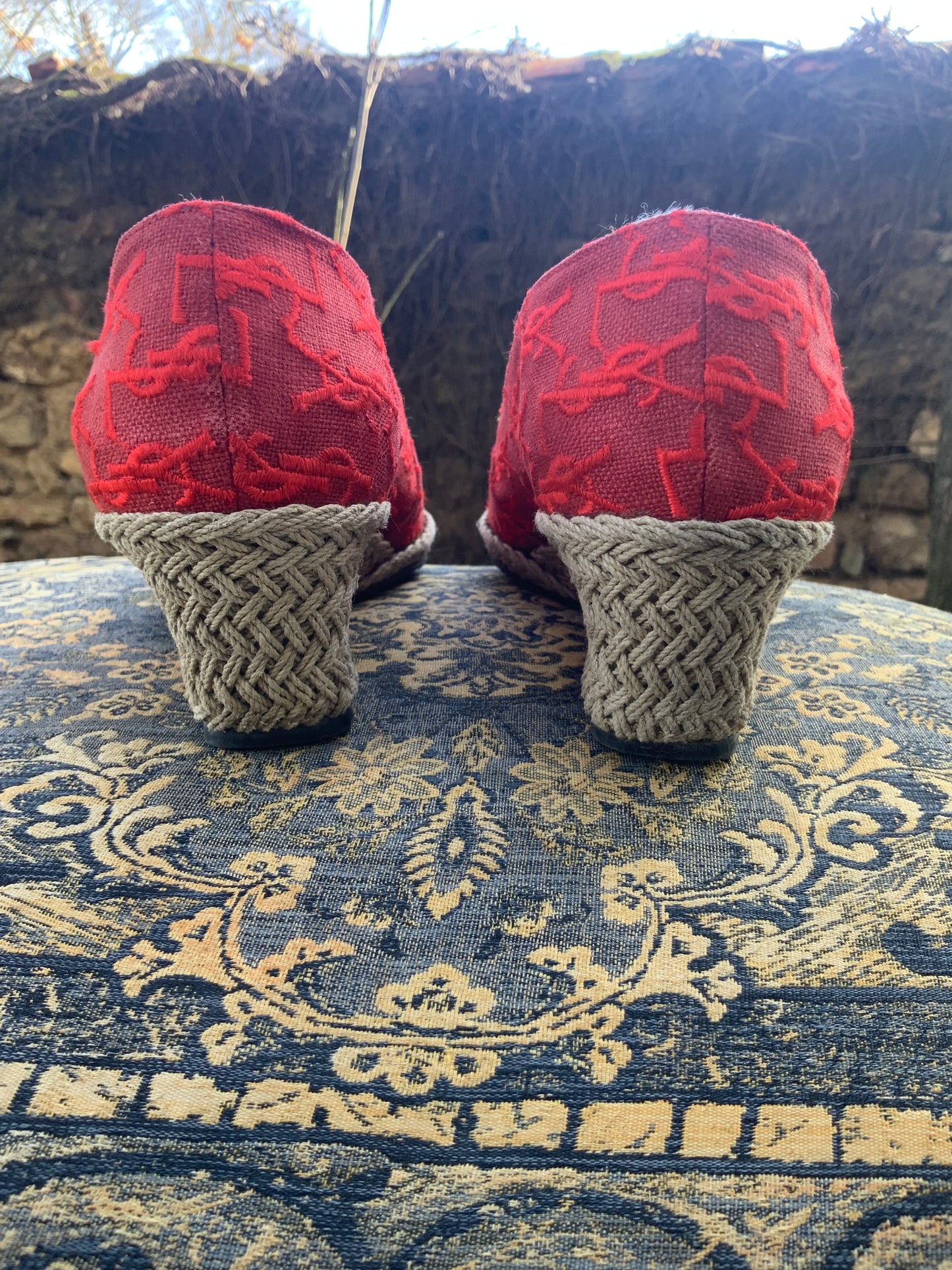 Espadrilles compensées rouges Yves Saint Laurent vintage