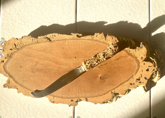 Plateau à fromage et son couteau, en bois , vintage années 80