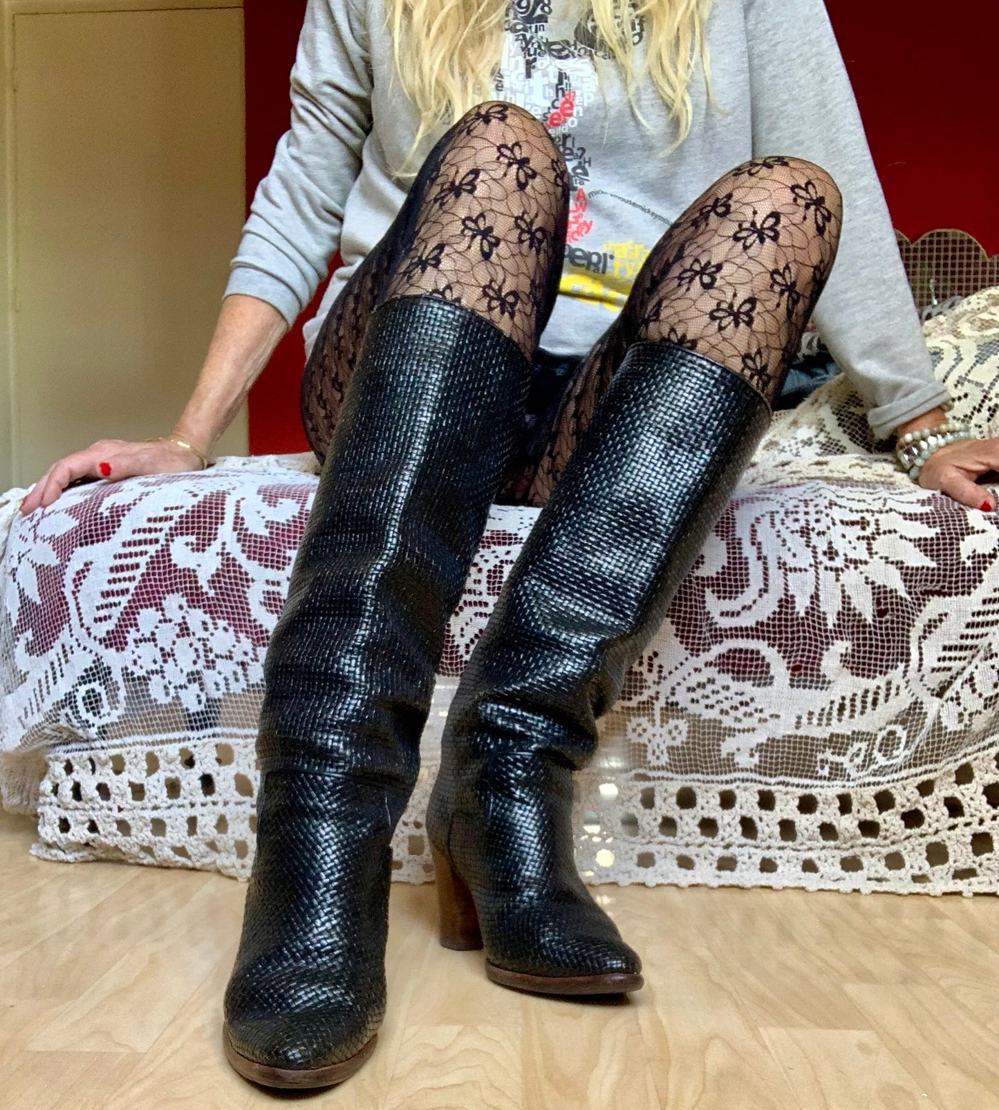 Bottes hautes en cuir tressé noir Maud Frizon vintage années 80