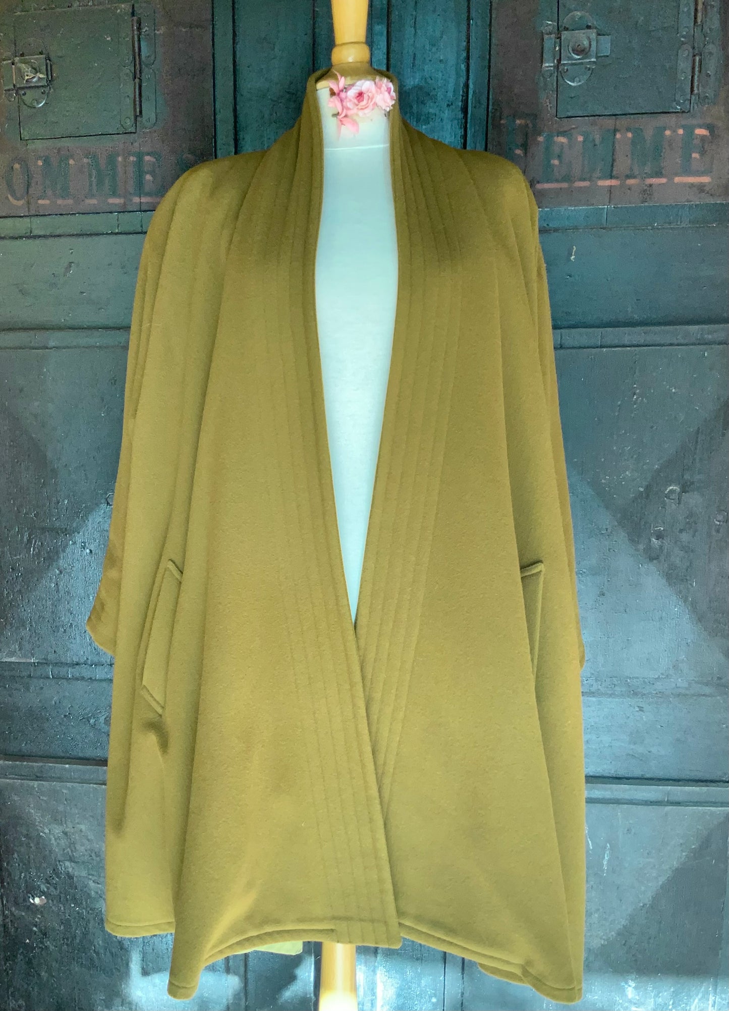 Manteau / Cape  oversize en laine vert kaki Optima vintage