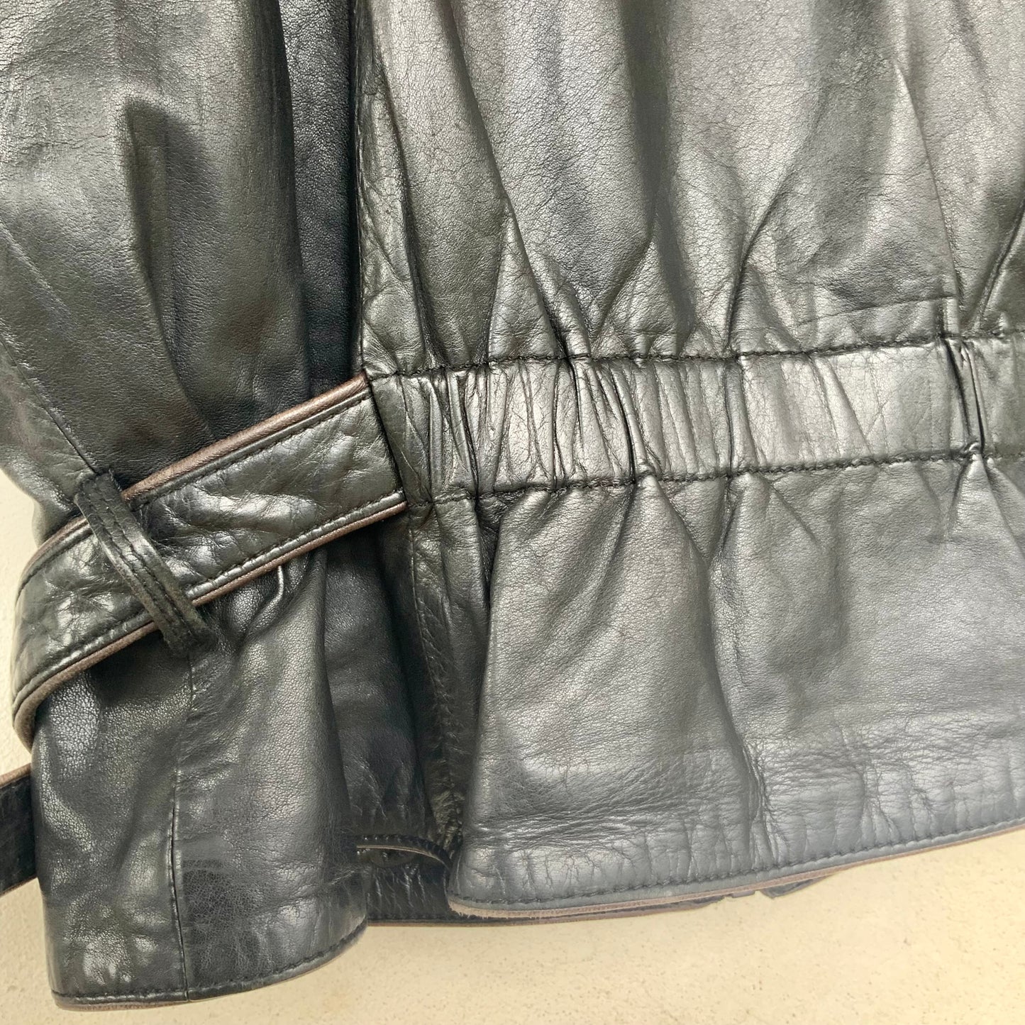 Blouson en cuir noir vintage années 80 Mac Douglas