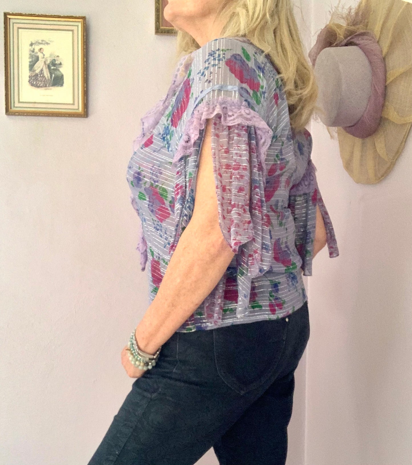 Ensemble top et jupe fleuri en dentelle lilas