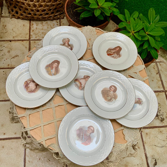 Superbe ensemble de 9 assiettes à dessert vintage