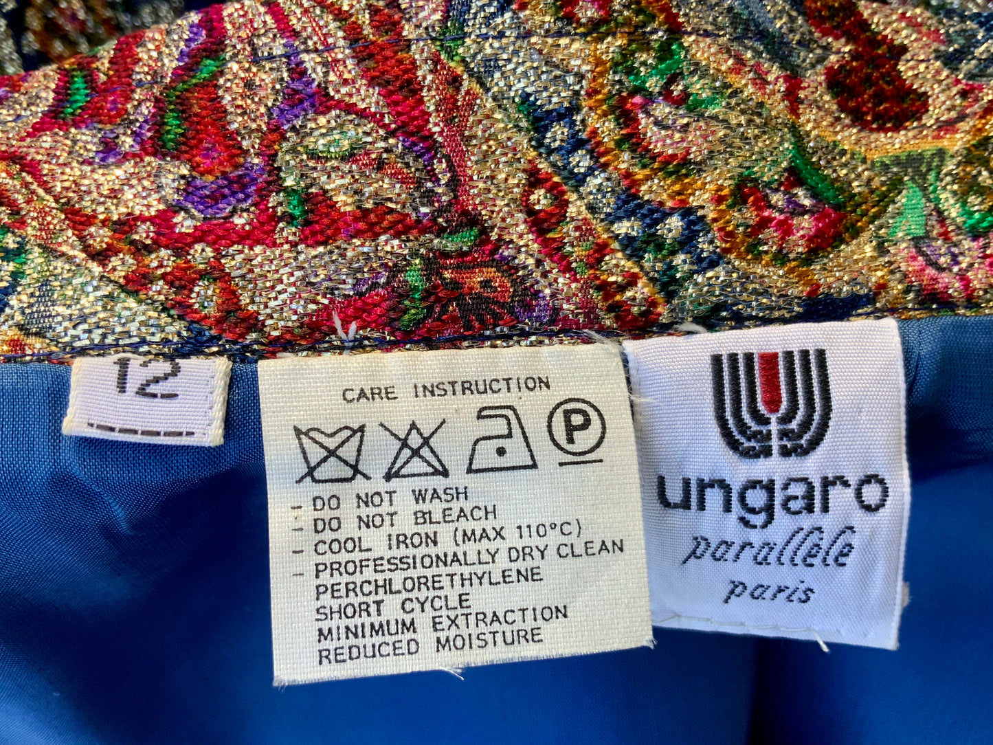 Tailleur jupe en brocard multicolore Ungaro vintage