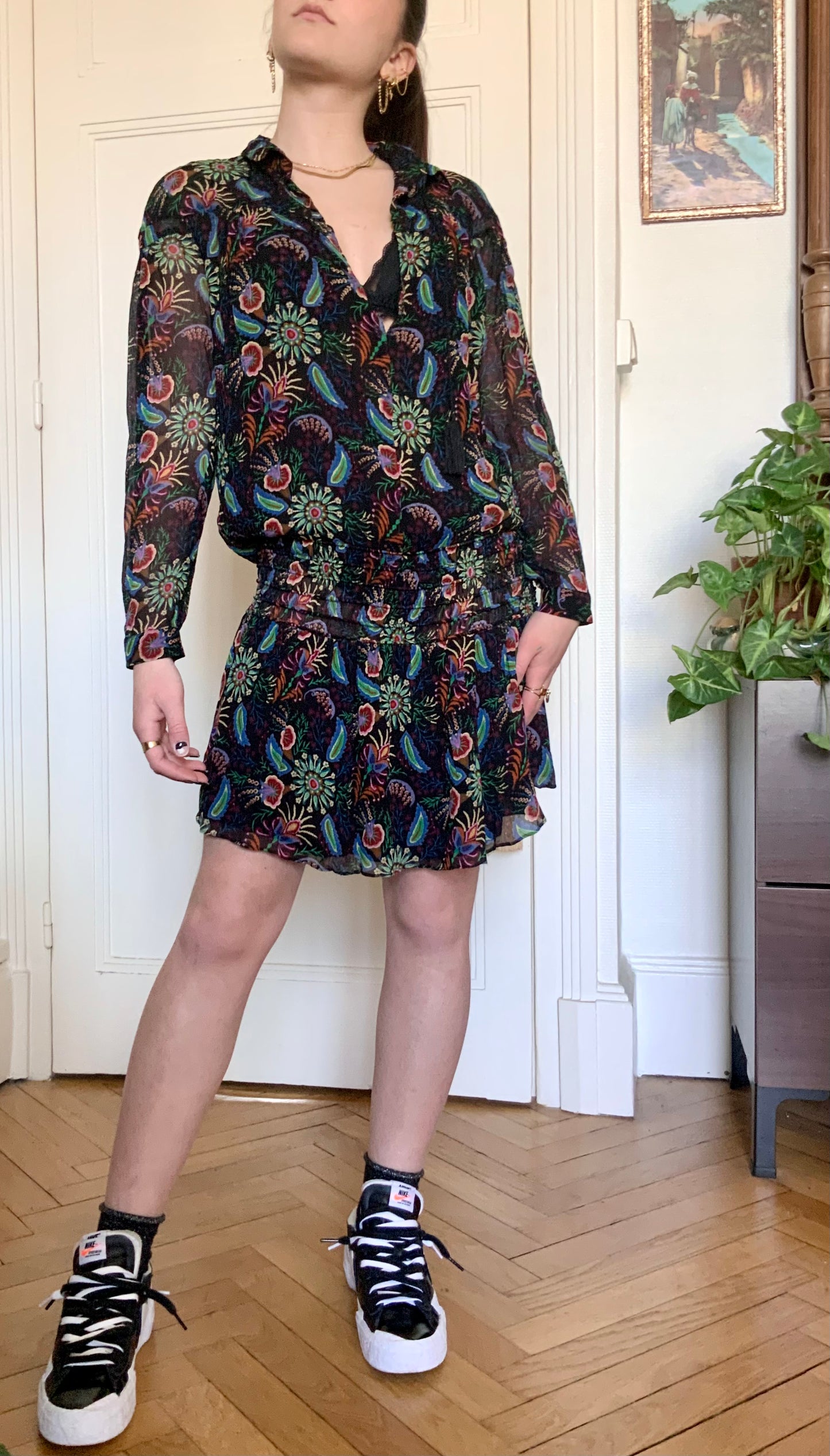 Robe courte noire imprimée fleurs BA&SH