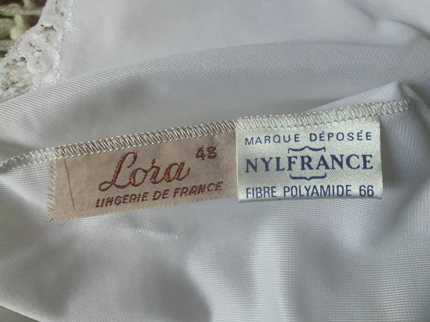 Combinaison en dentelle blanche vintage Lora