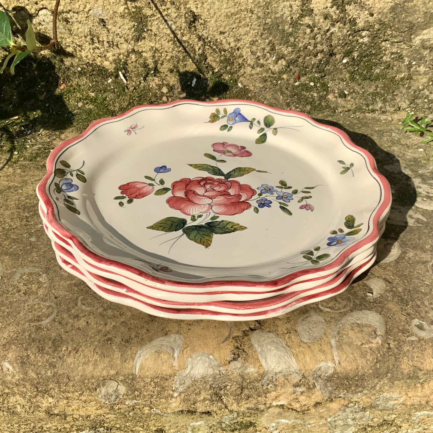 4 Assiettes en céramique vintage